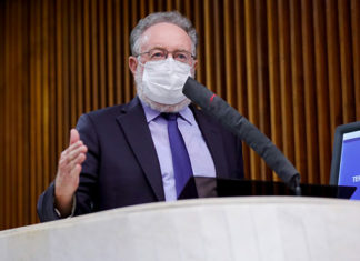 Deputado Tercilio Turini pede detalhamento de obras na concessão do Aeroporto de Londrina