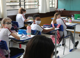 Testes de sistema nacional de avaliação da educação começam na segunda na rede estadual