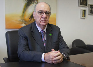 Você sabe quantas pessoas têm foro privilegiado no Brasil? 55 mil. É um absurdo