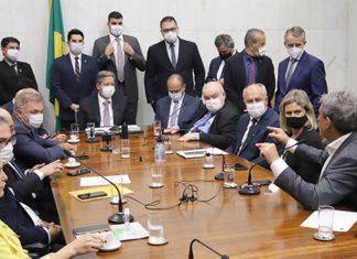 Lupion declara apoio a PECs que ajudam contas públicas de prefeitos e municípios do Paraná