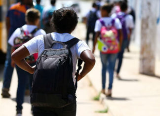Censo Escolar: mais de 650 mil crianças saíram da escola em três anos