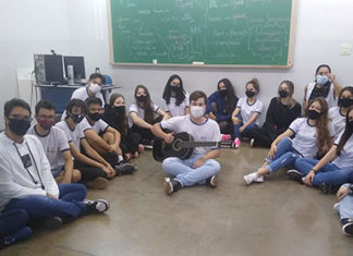 Música, esportes e experimentos: aulas atrativas de Física mobilizam alunos e professores