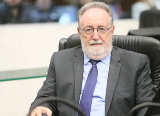 Proposta quer incluir idosos no programa Leite das Crianças