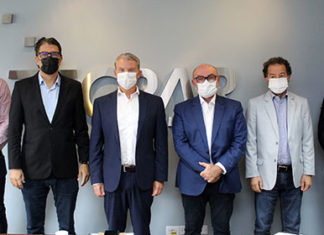 Referência em produção de vacinas, Tecpar apresenta projetos ao Ministério da Saúde