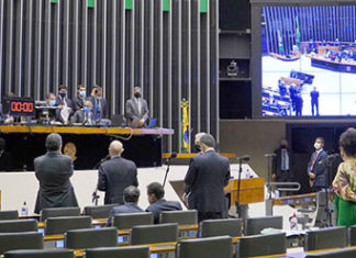 Câmara aprova MP que cria Programa Internet Brasil