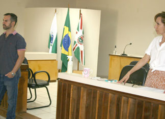 Justiça Eleitoral de Bandeirantes incentiva jovens entre 16 e 18 anos para que façam o Título de Eleitor