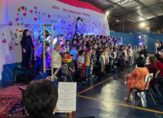 Colégio ECEL promove tradicional Dia das Mães, sob clima de muita emoção