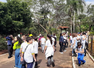 Alunos do Colégio ECEL Visitam Zoológico de Bauru