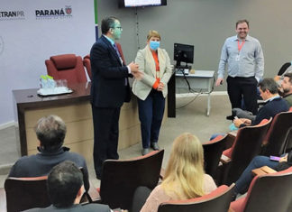 Licenciamento de veículo poderá ser pago por PIX, anuncia Detran