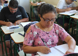 Matrículas para EJA em colégios estaduais começam nesta sexta-feira