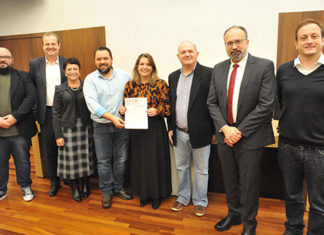 Parceria científica entre UENP e UEL busca desenvolver tecnologia para combater doenças na lavoura