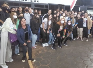 Colégio ECEL leva alunos à Bienal Internacional do Livro, em São Paulo