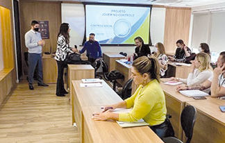 TCE e SEED organizam execução de parceria para levar controle social às escolas