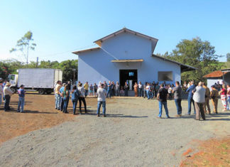 Prefeitura entrega novo matadouro e incentiva pecuária em Ribeirão Claro