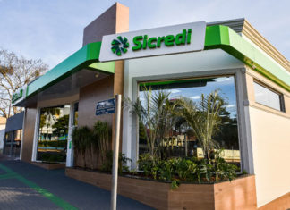 Sicredi reinaugura agência em Ribeirão do Pinhal