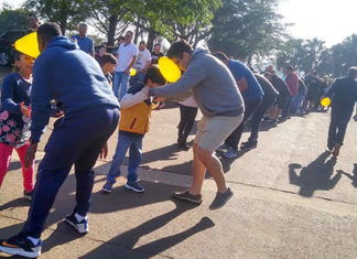 Piquenique une famílias em comemoração ao Dia dos Pais