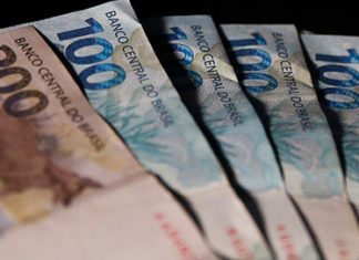 Decreto regulamenta crédito consignado no Auxílio Brasil
