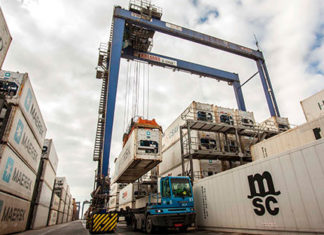 Apesar dos efeitos da estiagem, exportações do Paraná cresceram 13,9% em 2022