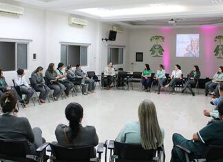 Colaboradoras da Unimed Norte Pioneiro-PR participam de ‘roda de conversa’