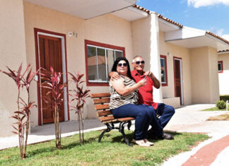 Governo do Paraná inaugura condomínio do idoso de Cornélio Procópio