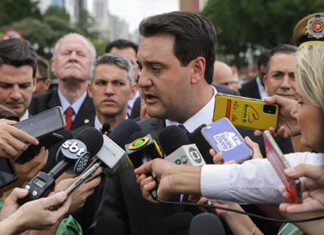 Após assumir novo mandato, Ratinho Junior reforça meta de manter Paraná como referência