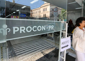 Procon-PR alerta para golpes envolvendo repasses do governo federal a famílias