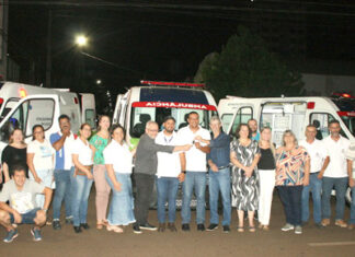 Saúde pública é beneficiada com novas ambulâncias e novos carros