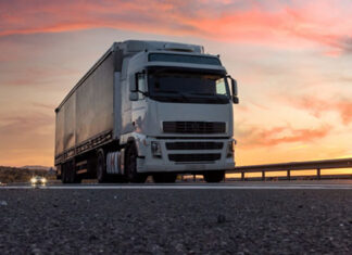 No Paraná, mais de 90 mil profissionais autônomos podem aderir ao MEI Caminhoneiro