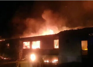 Colégio Agrícola Fernando Costa ficou em chamas na noite de quinta-feira