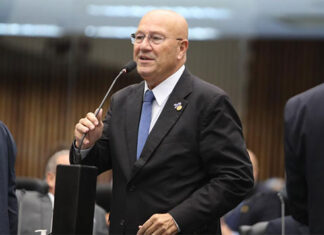 Romanelli destaca trabalho da Uenp para criação do curso de medicina