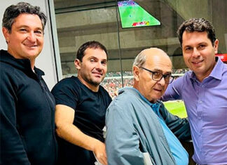 Feliz comemoração!