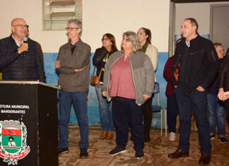 Deputado Romanelli entrega benefícios para comunidade bandeirantense