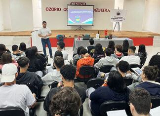 Alunos do curso de Sistema do CEEP participam da 1ª SETEDS