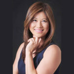 Quem não tem consciência de si mesmo, ataca o espelho, porque não sabe que é um espelho