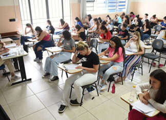 Com 1.042 vagas e possibilidade de escolher dois cursos, UENP abre inscrições do vestibular