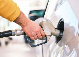 Petrobras reduz preço da gasolina e aumenta o do diesel
