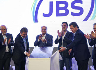 Com investimento de R$ 1 bilhão, JBS inaugura duas novas unidades em Rolândia