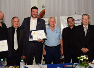 Parlamentares, Pedro Lupion e Luiz Cláudio Romanelli são homenageados pelo Rotary Club