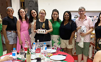 Confraternização do Colégio ECEL é marcada por homenagens, diversão e emoção