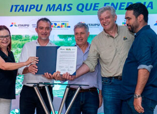 Itaipu e Ministério do Desenvolvimento Agrário assinam acordo para expansão da agricultura familiar