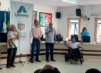 Famílias de Jundiaí do Sul recebem casas próprias financiadas pela Cohapar