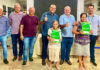 Cohapar entrega 58 matrículas de regularização fundiária para famílias de Figueira
