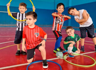 Colégio Maximus proporciona aulas de FutCircuito a atividades físicas