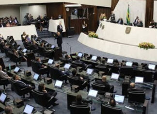 Em tempo recorde, deputados aprovam criação de Rede de Ajuda Humanitária no Paraná