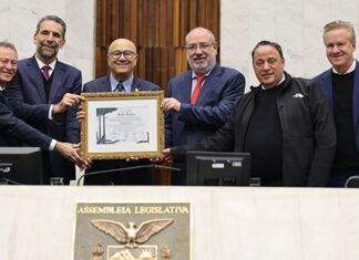 Assembleia Legislativa do Paraná faz homenagem aos 50 anos da Itaipu Binacional