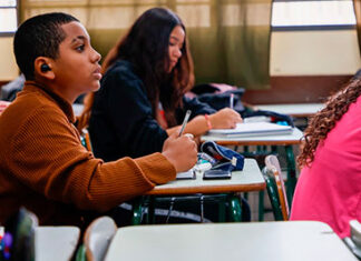Paraná lidera aprendizagem de português no Ensino Médio INEP