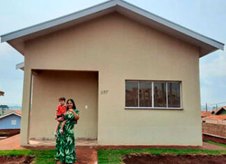 Cinquenta famílias recebem moradias financiadas pela Cohapar em Ribeirão Claro