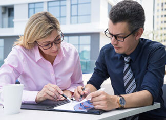 Mulheres ganham 29% a menos que homens no Paraná, revela 2º Relatório de Transparência Salarial