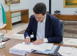 Estado contrata mais 1,1 mil professores e anuncia progressão de 10 mil docentes