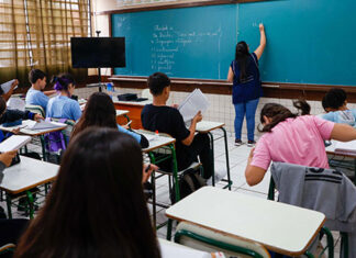 Governador anuncia convocação de mais 1.034 professores aprovados em concurso